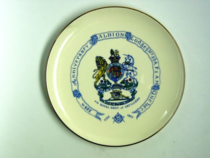 Porcelain plate.