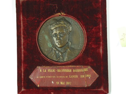 Medallion for the erection of a bust of Louis Brune.