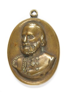 Oval medallion bearing the portrait of Giuseppe Garibaldi.