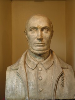 Plaster bust of Victor Schoelcher.