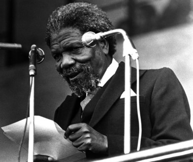 Le Roi Sobhuza II du Swaziland lors d'un discours