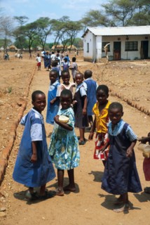 Enfants sur le chemin de l'école