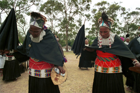 Gingindlovu, KwaZulu-Natal, South Africa
12/2003
shembe church, celebration, festival, religion,