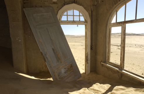 Ghost town
\n