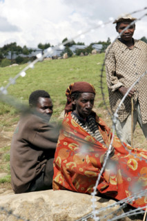 Burundi, March 2006, Refugees outside the South African miltary base (United Nations Operation