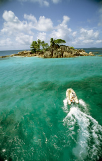 APPROACHING ST PIERRE ISLAND, SEYCHELLES