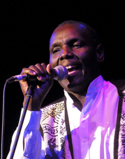 olivermtukudzi1.jpg