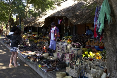 Marché d'artisanat à l'estuaire de Sainte Lucie, Afrique du Sud