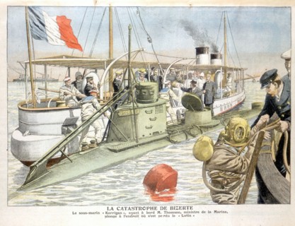 Le ministre de la marine francaise effectue une plongee a bord du sous-marin "Korrigan"