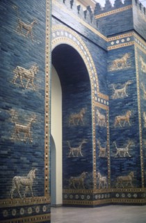 La porte d'Ishtar, d'où sortaient les processions