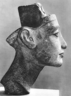 Nefertiti 14th century BC