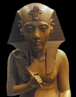 Fragment of a royal group of The Amarna Period
