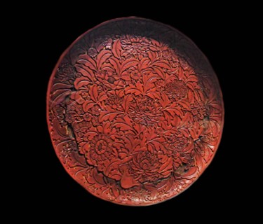 Carved Chinese lacquer dish