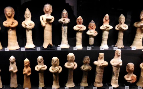 Figurines of females from larnaca