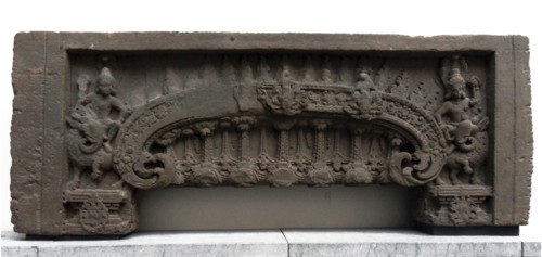 7th century lintel in the style of Prei Kmeng