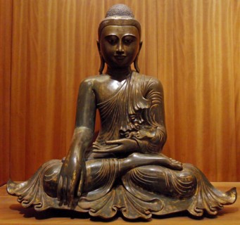 19th Century Bronze figure of a Buddha