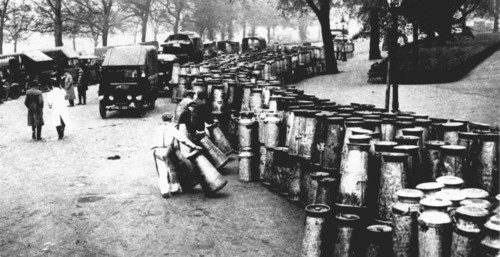 General strike in Britain, 1926.  Emergency milk depot set up in Hyde Park, London.