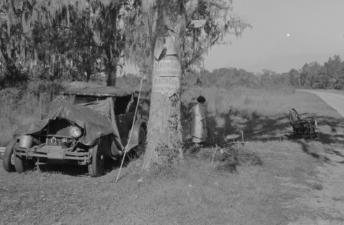 Camp of migrant cane chair maker near Paradis, Louisiana 19380101