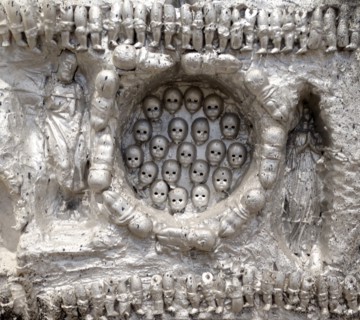 Sculpture titled 'Norte-Dame de Paris' by Niki de Saint Phalle