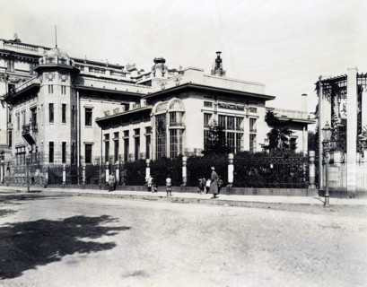 Photograph of the exterior of the Mariinsky Palace