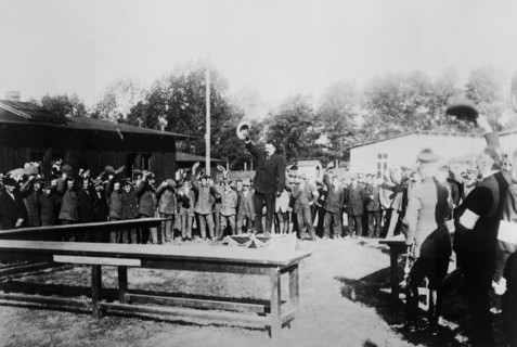President Ebert of Germany, greeting German prisoners.