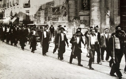 Armed peasants in the Republican army