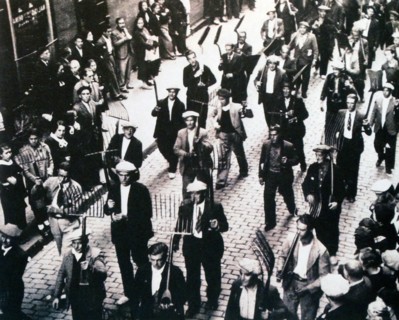 March by mobilised farm workers for the republican war effort in Spain