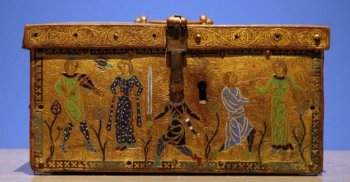 Casket with scenes of courtly love