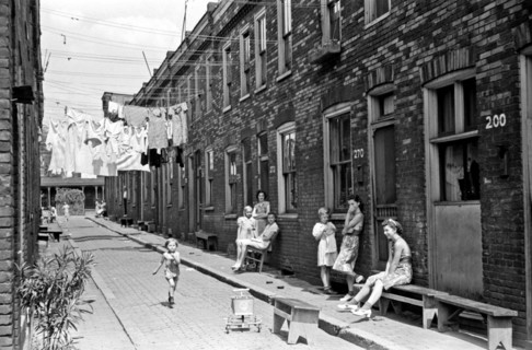 photograph of poor housing conditions in Ambridge, Pennsylvania, 1938
