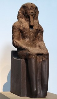 Seated statue of Ramesses II