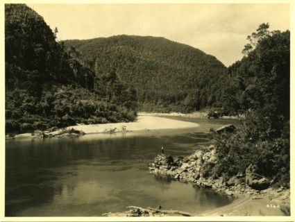 Photograph of the Buller Gorge and the Buller River, New Zealand