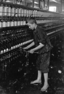 Child labour in the USA. 1916. photo by Lewis W. Hine.