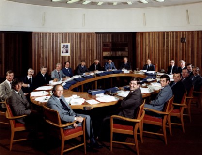 Robert Muldoon chairs a 1981 cabinet meeting