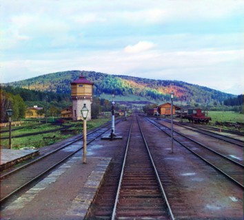 View from the rear platform of the Simskaia railway station