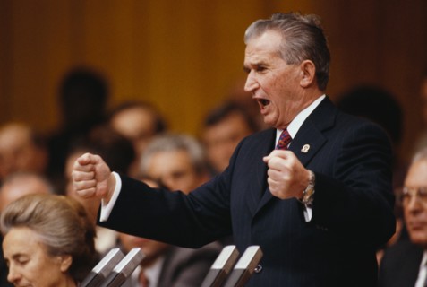 Colour photograph of the closing of the Romanian Communist Party Congress