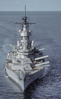 USS Wisconsin with her main guns trained to port side, Gulf of Mexico, 1988