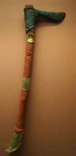 Copper alloy axe with gold binding