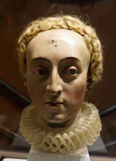 Wooden head of Queen Elizabeth I of England