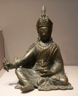 Bronze seated figures of Avalokiteshvara