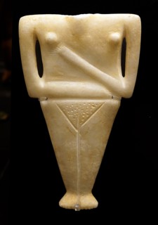 Cycladic marble figurine of a woman