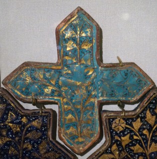 Lajvardina star and cross tiles