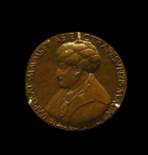 Bronze medal of Mehmed the Conqueror made by Bertoldo di Giovanni