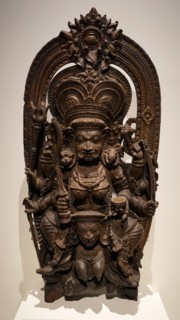 Statue relief