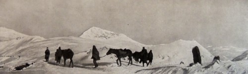 Serbian forces cross through Albania in mid-winter.