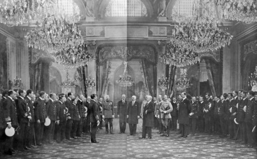 David Richard Beatty being awarded the Grand Cross of the Legion d'Honneur.