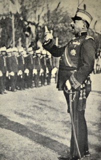 Miguel Primo de Rivera pledging of allegiance in Guadalajara