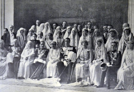 Spanish civil war: Last photograph of the Royal Family