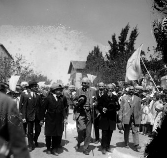 Lord Arthur Balfour at Jewish colonies