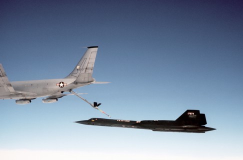 Photograph of Plane Refuelling Mid Flight