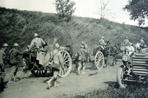 French artillery unit on the move in France, in WWI.